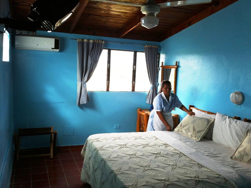 Hotel Caribe Barahona Екстериор снимка