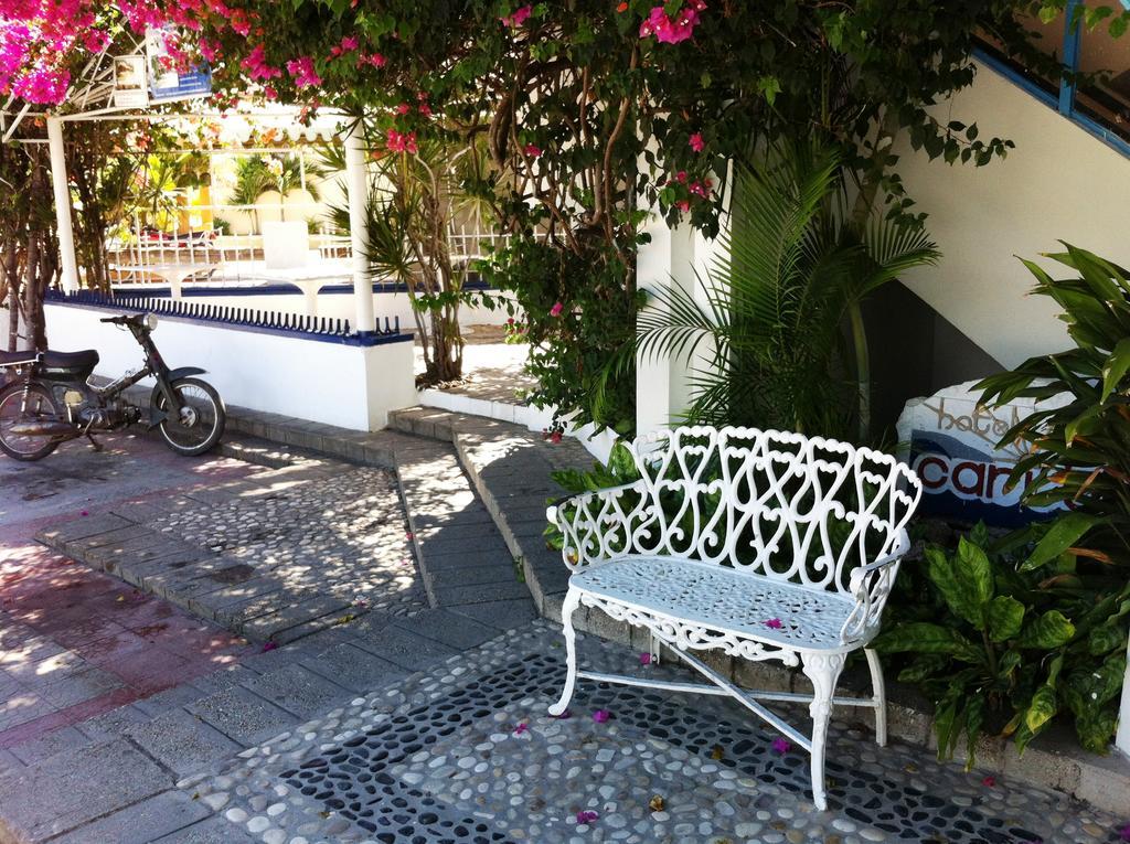 Hotel Caribe Barahona Екстериор снимка