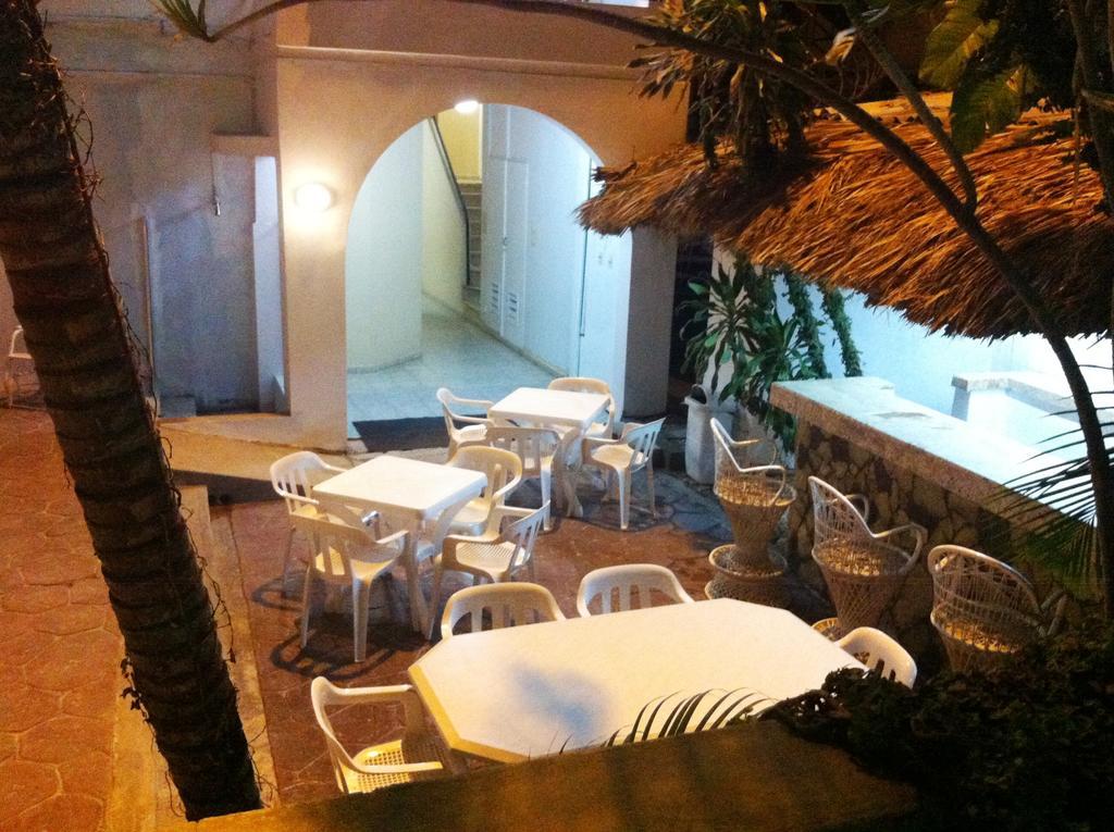 Hotel Caribe Barahona Екстериор снимка