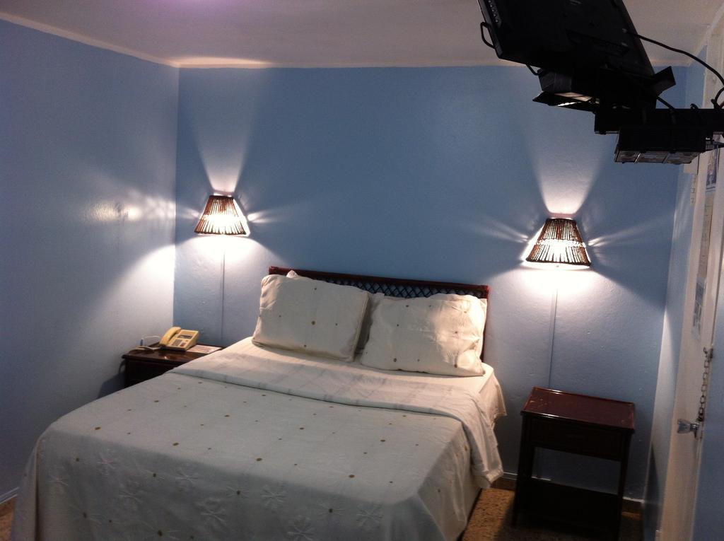 Hotel Caribe Barahona Екстериор снимка