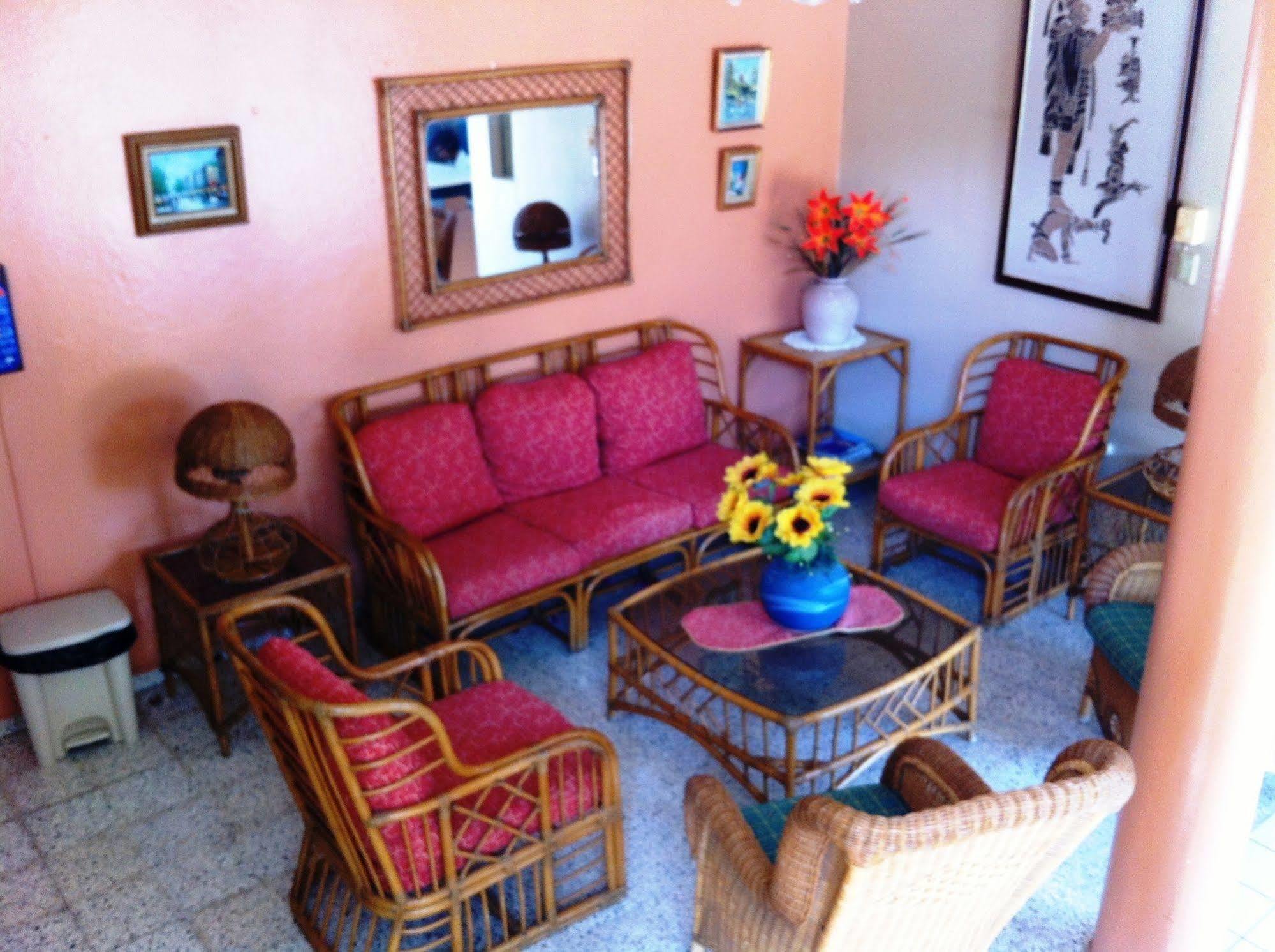 Hotel Caribe Barahona Екстериор снимка
