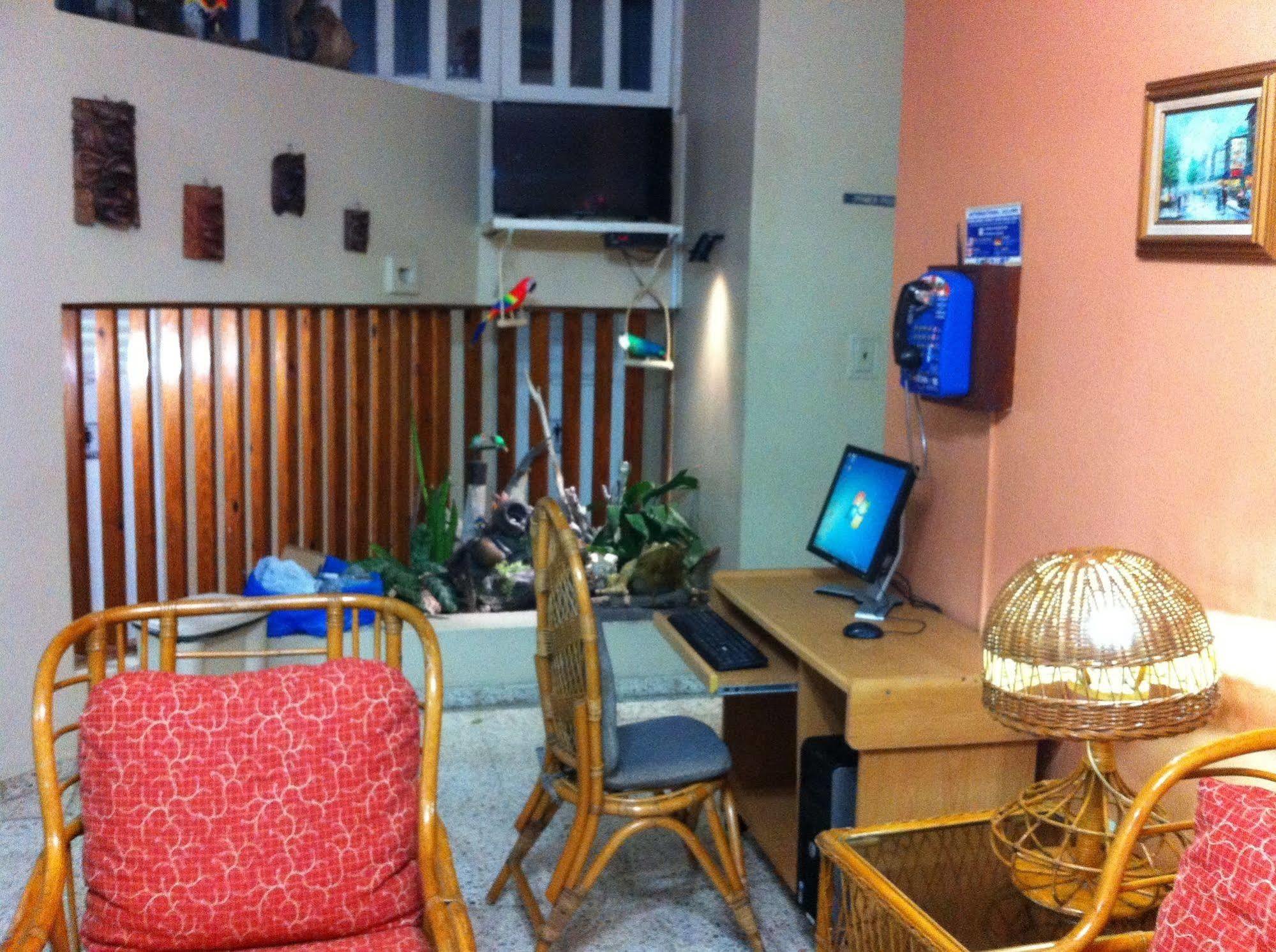 Hotel Caribe Barahona Екстериор снимка