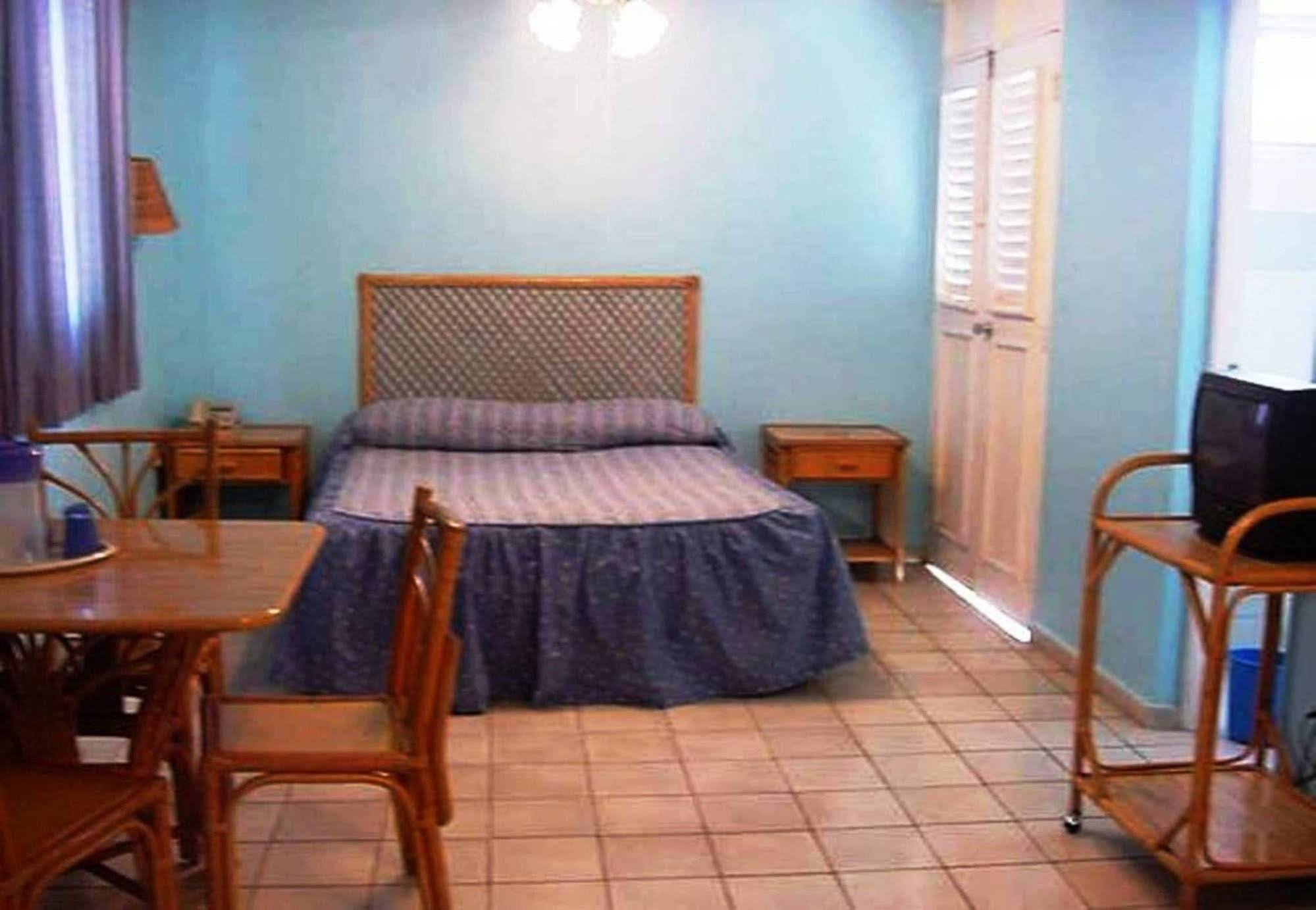 Hotel Caribe Barahona Екстериор снимка