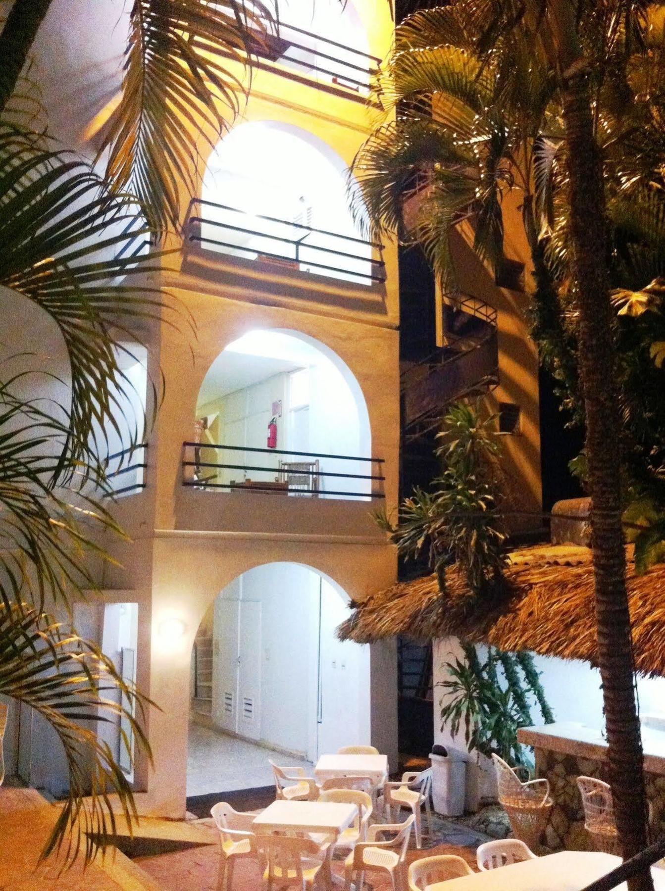 Hotel Caribe Barahona Екстериор снимка