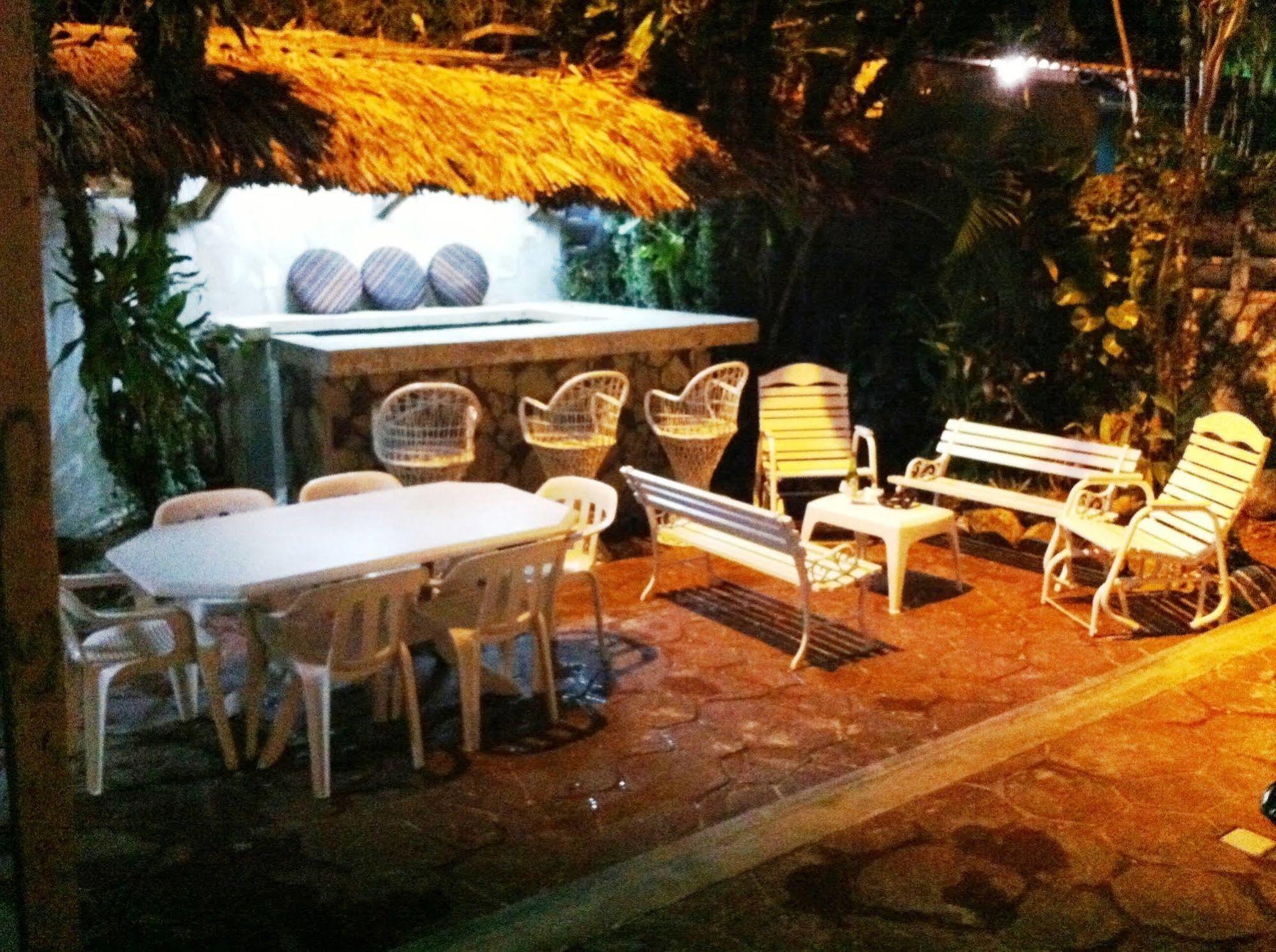 Hotel Caribe Barahona Екстериор снимка