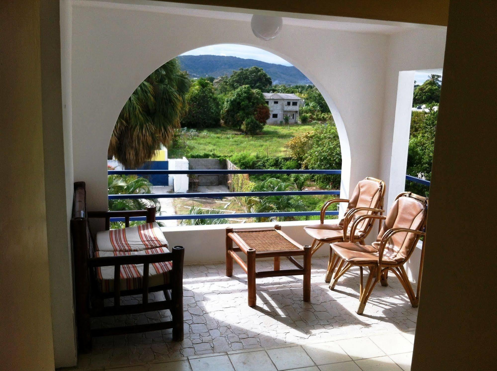 Hotel Caribe Barahona Екстериор снимка